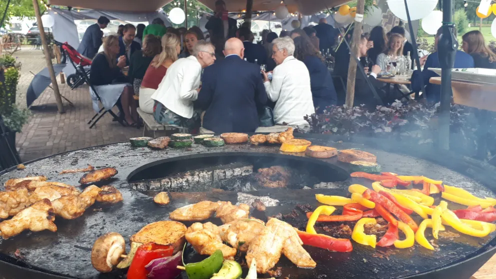 BBQ met tent maathoeve Heeten